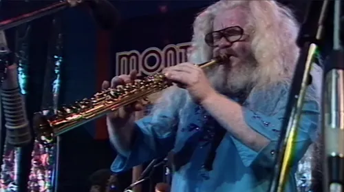 
				
					O jazz de Hermeto Pascoal é como o melhor jazz do mundo
				
				