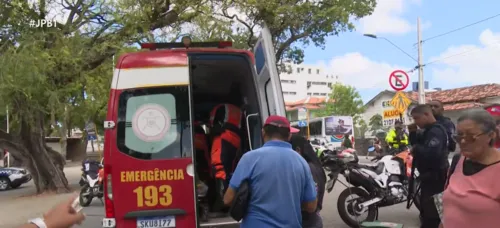 
Ônibus atropela mulher no Parque Solon de Lucena, em João Pessoa
