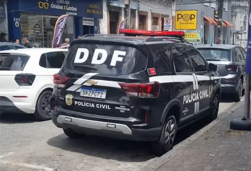 
				
					Operação apreende mais de uma tonelada de produtos falsificados no Centro de João Pessoa
				
				