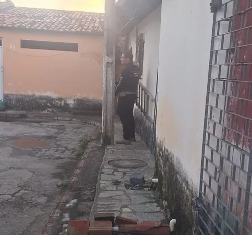 
				
					Operação contra grupo investigado por tráfico cumpre 75 mandados de prisão, em Cabedelo
				
				