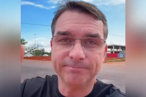 TRE-PB nega proibição de carreata de Flávio Bolsonaro na Paraíba