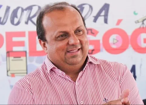 
				
					PF investiga prefeito de Princesa Isabel por movimentações financeiras suspeitas
				
				