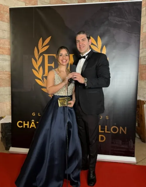 
				
					Pais de criança paraibana que inspirou filme top 3 da Netflix são premiados na Suíça
				
				