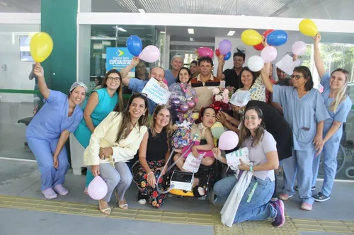 
				
					Paraibana que viveu mais de 10 anos internada com doença rara deixa hospital: 'chorei de alegria'
				
				