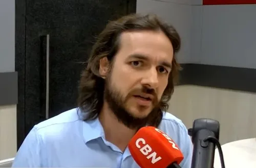 
				
					Sem base política, Pedro cita dificuldade de manter pré-candidatura: 'Para não dizer impossível'
				
				