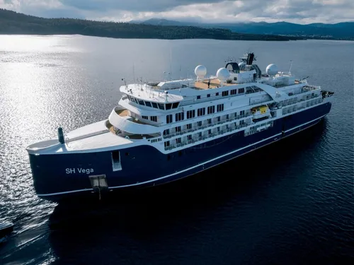 
				
					Porto de Cabedelo recebe cruzeiro de luxo vindo da Europa
				
				