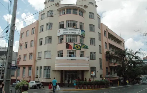 
				
					Princípio de incêndio é registrado em prédio da prefeitura de Campina Grande
				
				