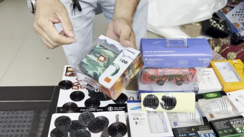 
				
					Produtos falsificados são apreendidos em loja no Centro de João Pessoa
				
				