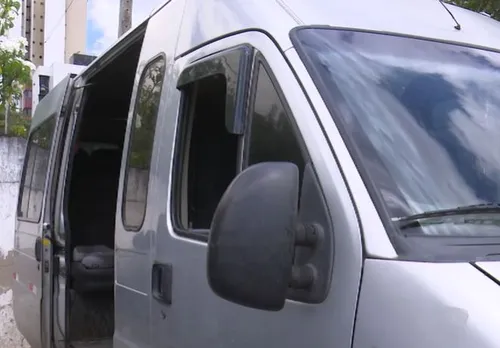 
				
					Professores da UFCG são assaltados em Campina Grande a caminho de evento
				
				