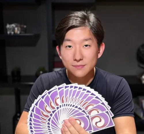 
				
					Pyong Lee é confirmado no Imagineland 2025
				
				