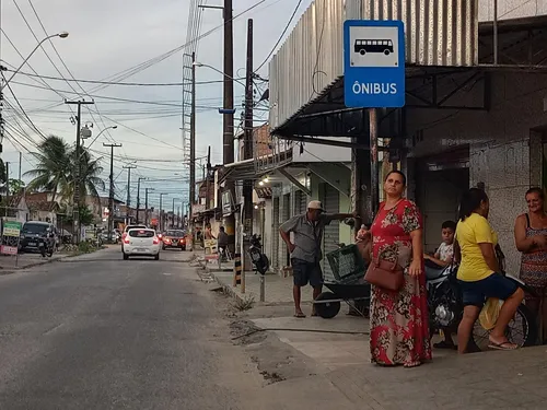 
				
					Quase 60% das paradas de ônibus de João Pessoa não têm abrigo para passageiros
				
				