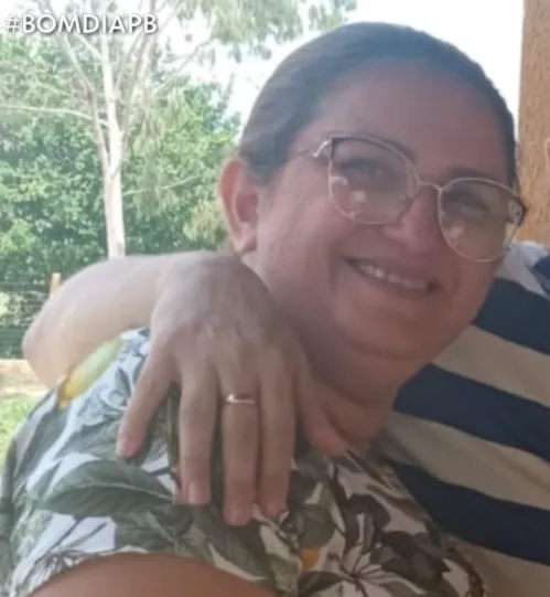 
				
					Corpo de vítima do desabamento em restaurante de São Paulo, do chef Fogaça, chega na Paraíba
				
				