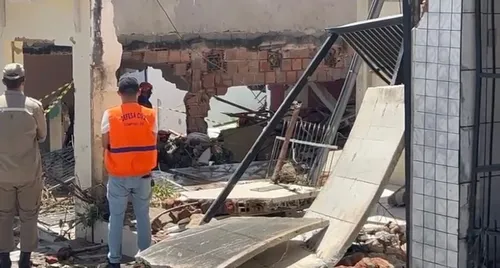 
				
					Quem é a idosa que morreu após rompimento de reservatório de água em Campina Grande
				
				