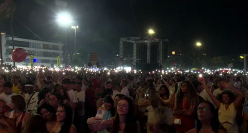 
				
					Réveillon 2026 em João Pessoa tem multidão no Busto de Tamandaré e falha parcial nos fogos
				
				