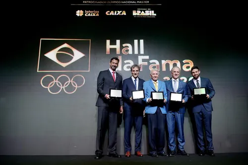 
				
					Ricardo e Emanuel entram para o Hall da Fama do COB e eternizam parceria no vôlei de praia
				
				