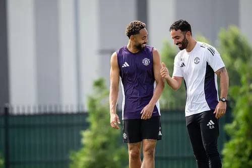 
				
					Matheus Cunha quebra jejum e volta a marcar pelo Manchester United, na Premier League
				
				
