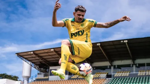 
					Tiquinho Soares negocia com o Fortaleza para disputa da Série B
				
				