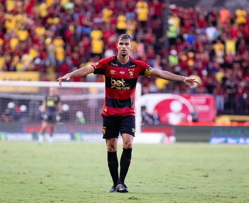 
				
					Sport anuncia renovação contratual com Rafael Thyere até dezembro de 2026
				
				