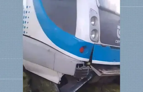 
				
					Trem descarrila em João Pessoa e suspende viagens em um trecho para Santa Rita; VÍDEO
				
				