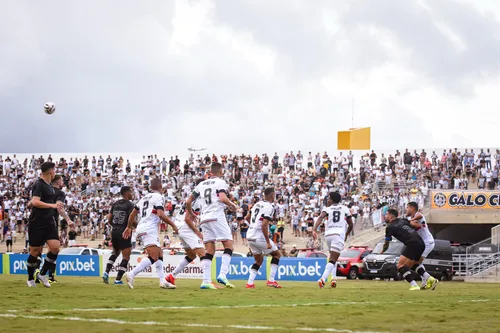  Treze vai reencontrar um Santa Cruz classificado, mas que busca retomar o bom futebol na Série D 