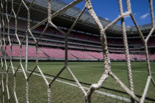 
				
					Treze vai reencontrar um Santa Cruz classificado, mas que busca retomar o bom futebol na Série D
				
				