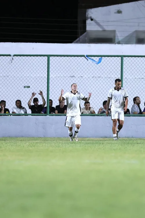  Treze vence Pombal de virada e mantém 100% Paraibano 2026 