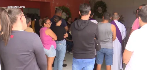 
				
					Velórios de vítimas de grave acidente na BR-230 acontecem em Juazeirinho
				
				