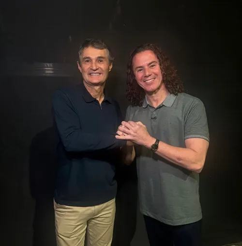 
				
					Veneziano anuncia apoio de Romero ao seu projeto de reeleição para o Senado
				
				