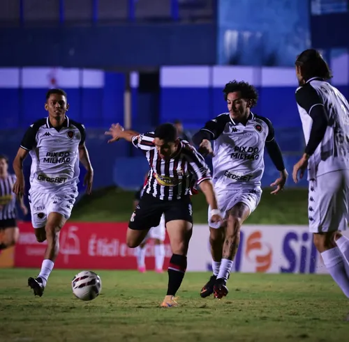 
					Botafogo-PB faz 2 a 0 no Anápolis e entra na zona de classificação da Série C
				
				