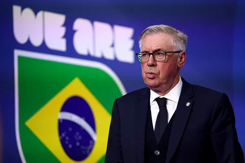 
					Com Douglas Santos, Ancelotti convoca a Seleção para amistosos contra Austrália e Índia
				
				