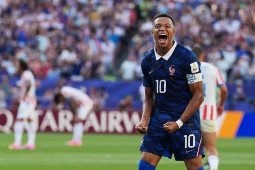 Mbappé se consagra artilheiro histórico das Copas do Mundo