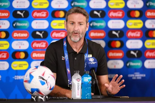 
					Copa do Mundo 2026: conheça os técnicos das 48 seleções que disputarão o Mundial
				
				