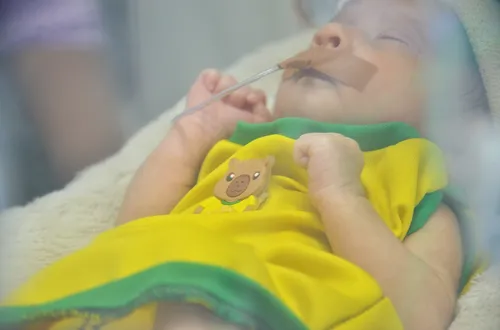 
					Copa do Mundo: recém-nascidos são vestidos com cores do Brasil em maternidade de Campina Grande
				
				