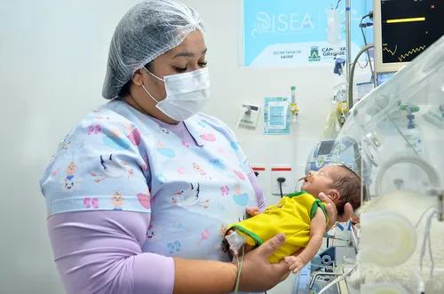 
					Copa do Mundo: recém-nascidos são vestidos com cores do Brasil em maternidade de Campina Grande
				
				