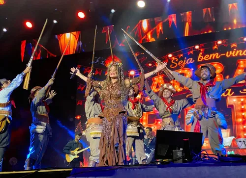 
					Elba Ramalho reafirma lugar de símbolo do São João em show de Campina Grande
				
				