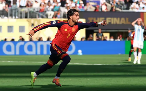 
					Espanha fatura a Copa do Mundo 2026; confira lista de campeões
				
				