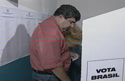 
					Governadores da Paraíba: o breve governo de Roberto Paulino e a disputa das eleições em 2002
				
				