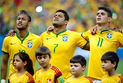 
					Hulk completa 40 anos e segue em alta no futebol brasileiro; relembre sua trajetória
				
				