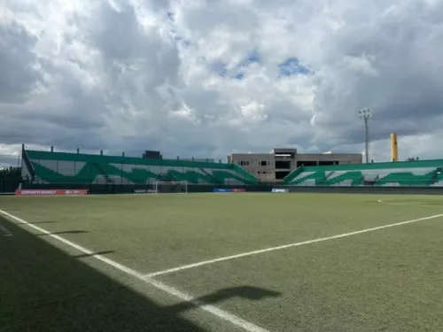 
					Jacuipense x Treze pela Série D 2026: onde assistir, prováveis escalações e arbitragem
				
				