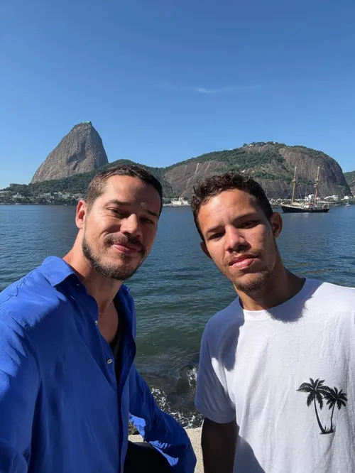 
					José Loreto encontra sósia que vive na Paraíba após repercussão nas redes sociais
				
				