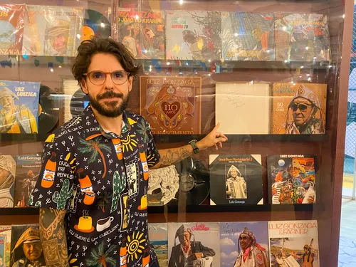 
					Luiz Gonzaga: exposição celebra a vida e a obra do Rei do Baião no São João de Campina Grande
				
				