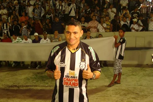 
					Paraibanos no Fluminense: assim como Hulk, relembre outros atletas que atuaram pelo Tricolor
				
				