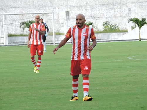 
					Paraibanos no Fluminense: assim como Hulk, relembre outros atletas que atuaram pelo Tricolor
				
				