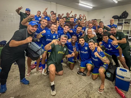 
					Serra Branca vence o Lagarto, com virada relâmpago, e assume a ponta do A9 da Série D
				
				