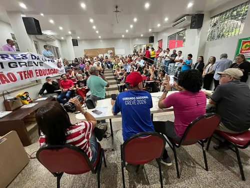 Servidores Técnico-Administrativos de Universidades Federais Encerram Greve
