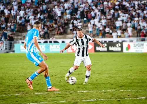 
					Treze passa pelo CRAC nos pênaltis e avança às oitavas de final da Série D do Brasileiro
				
				