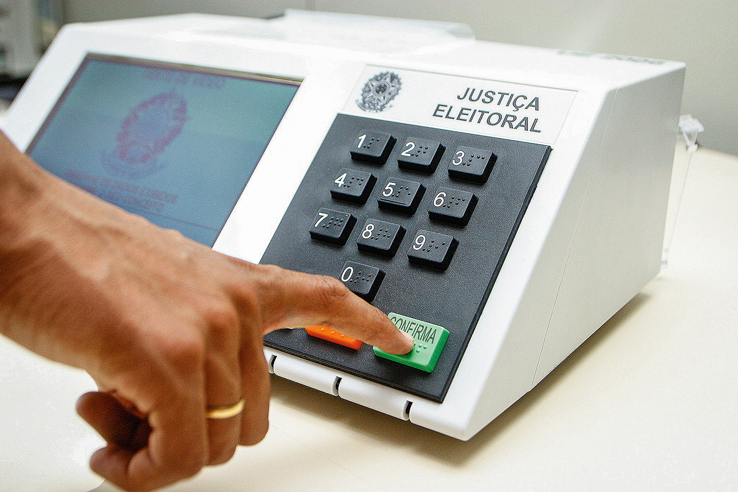 Eleições 2026: veja quais os times do coração dos candidatos ao Governo da Paraíba