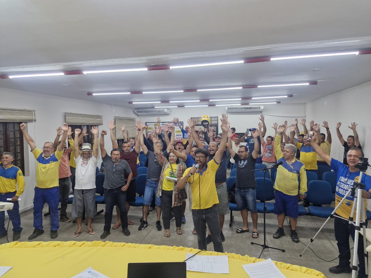 Em meio à crise, trabalhadores dos Correios entram em greve na Paraíba Em meio à crise, trabalhadores dos Correios entram em greve na Paraíba