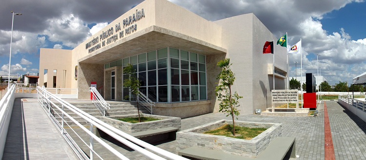Justiça afasta secretário de Educação de Malta por incompatibilidade com curso de Medicina