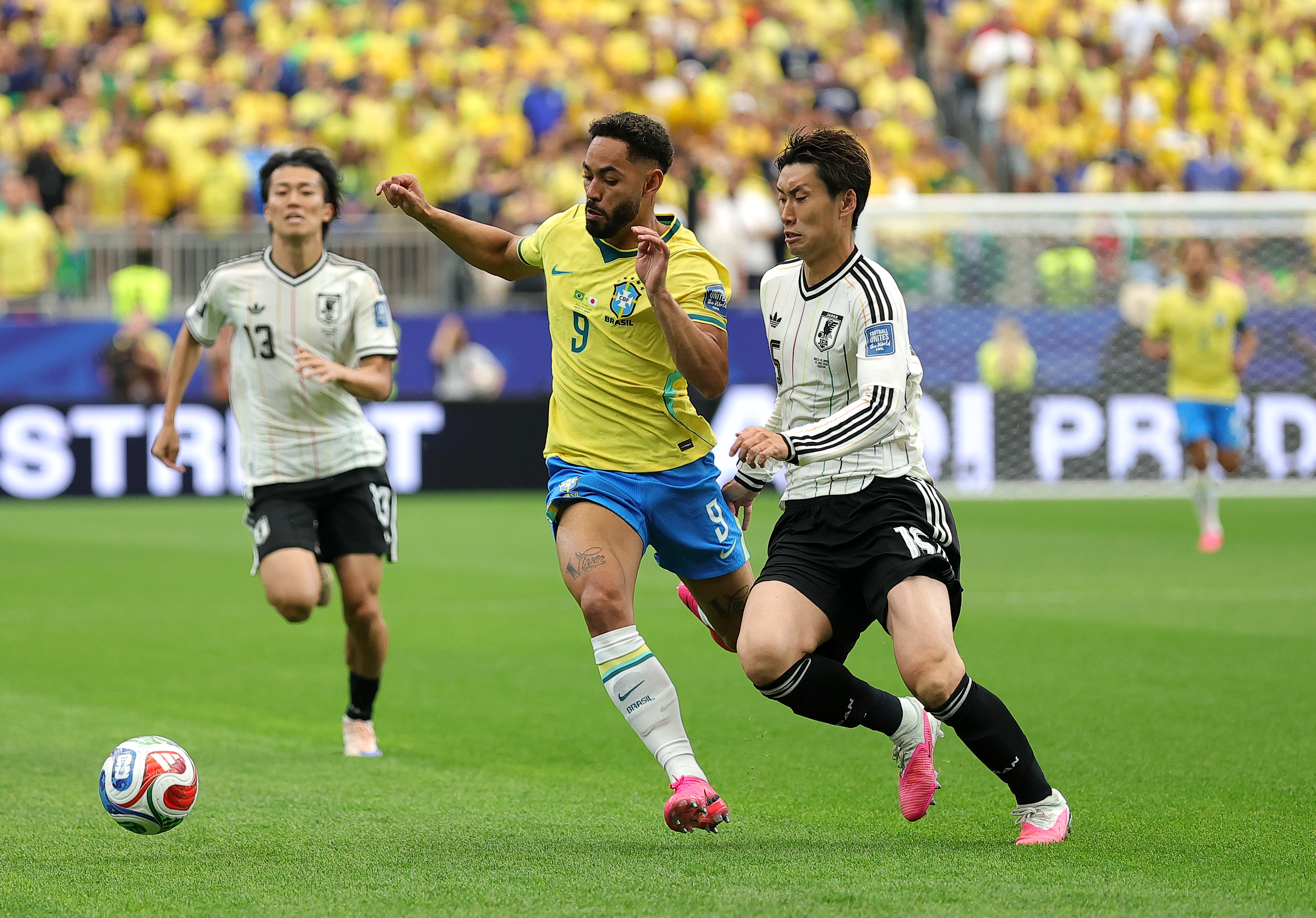Douglas Santos e Matheus Cunha jogam bem em classificação do Brasil para as oitavas da Copa 2026
